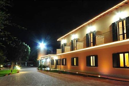Hotel Gans Каша Екстериор снимка