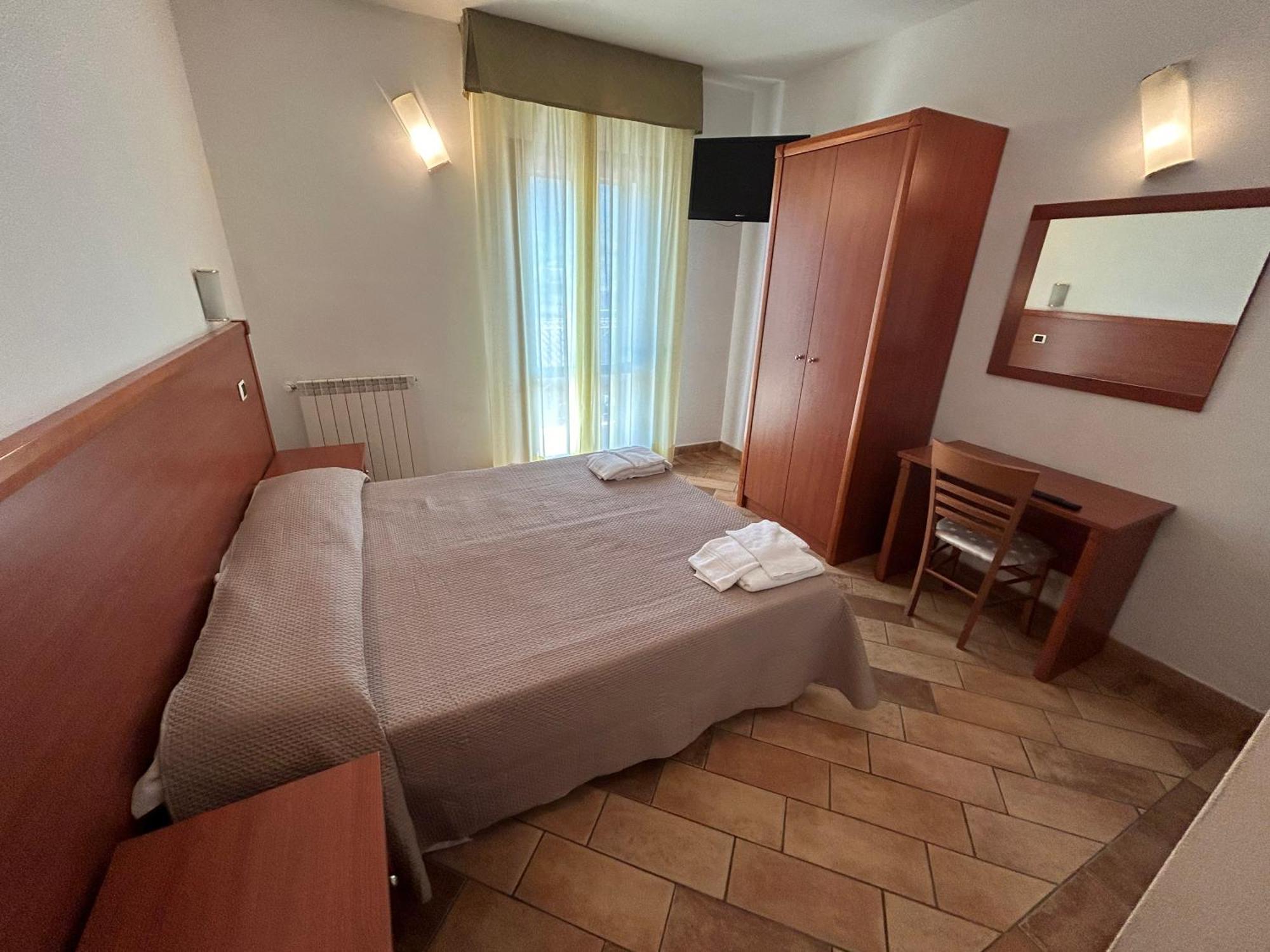 Hotel Gans Каша Екстериор снимка