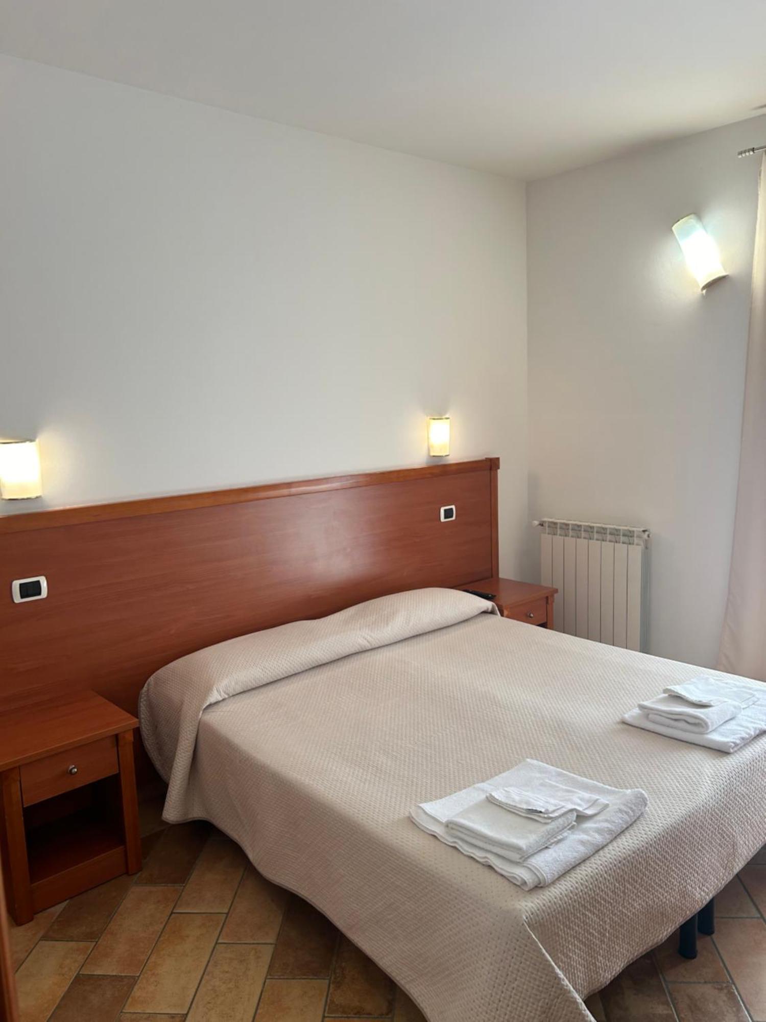 Hotel Gans Каша Екстериор снимка